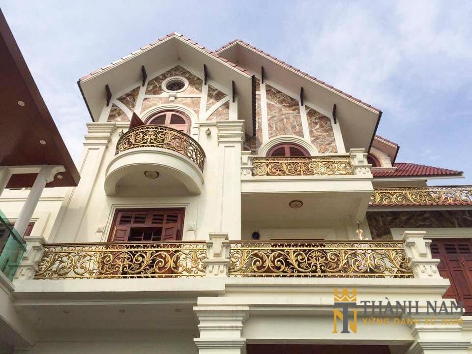 trụ lan can nhôm đúc