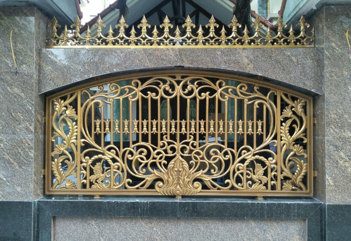 Hàng rào cổng nhà đẹp ở nông thôn 13