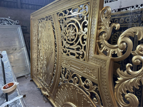 Bề mặt hoàn thiện của sản phẩm từ Nhôm đúc Thành Nam mịn, không có vết lồi lõm hay lỗ khí